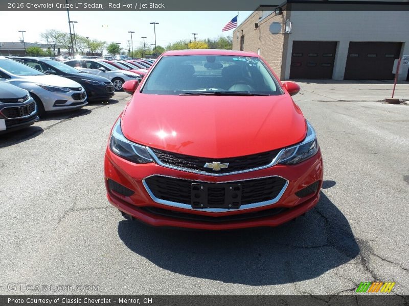 Red Hot / Jet Black 2016 Chevrolet Cruze LT Sedan
