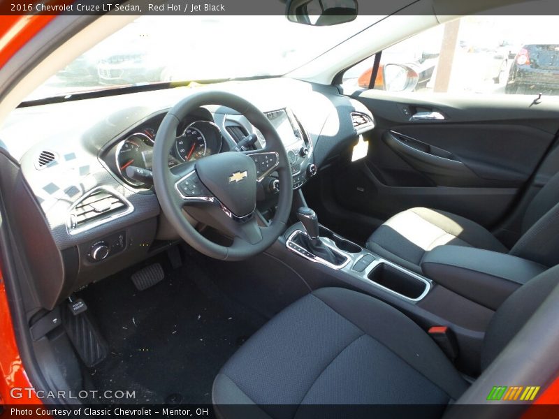 Red Hot / Jet Black 2016 Chevrolet Cruze LT Sedan