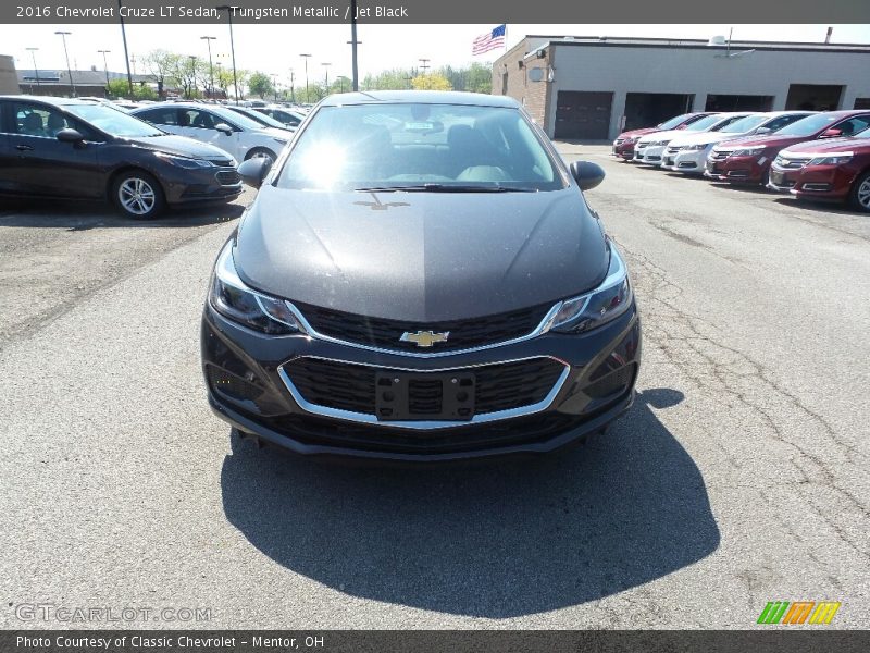 Tungsten Metallic / Jet Black 2016 Chevrolet Cruze LT Sedan