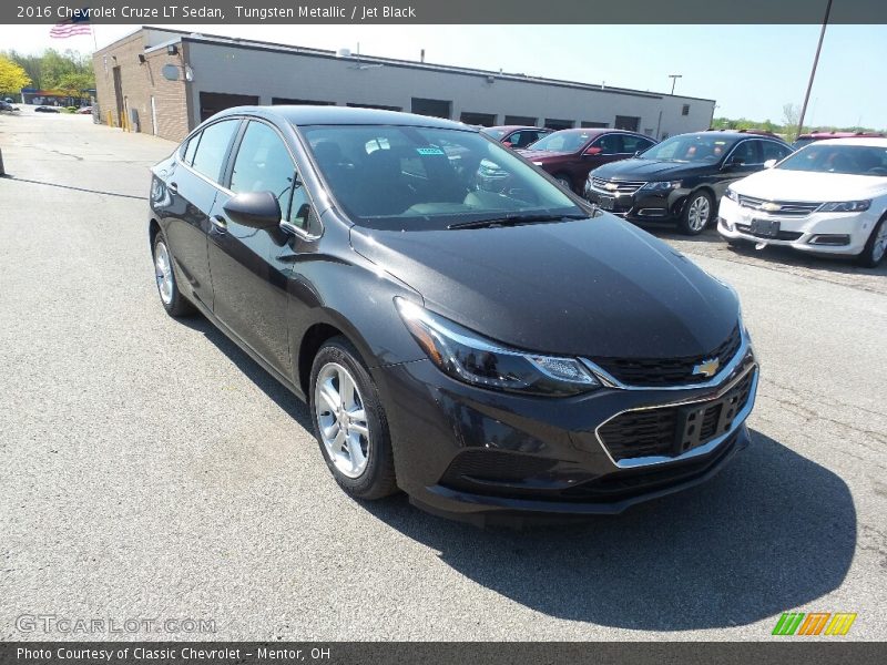 Tungsten Metallic / Jet Black 2016 Chevrolet Cruze LT Sedan