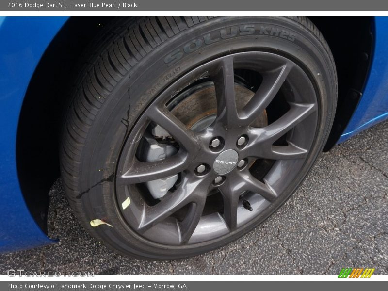 Laser Blue Pearl / Black 2016 Dodge Dart SE