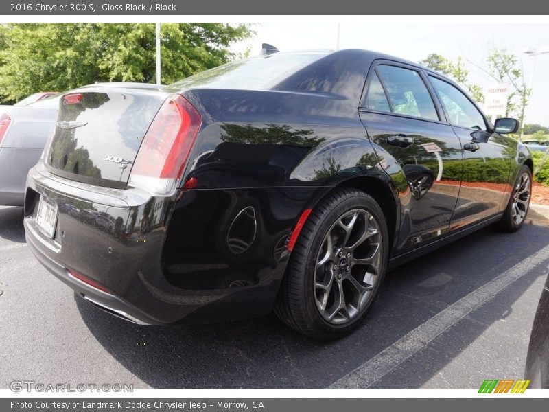 Gloss Black / Black 2016 Chrysler 300 S
