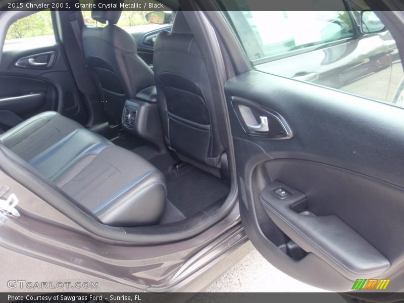 Granite Crystal Metallic / Black 2015 Chrysler 200 S