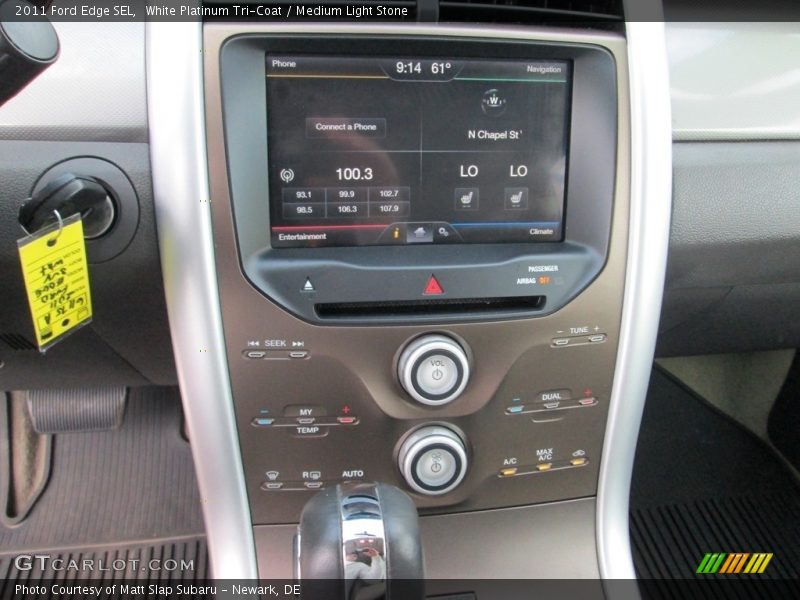 White Platinum Tri-Coat / Medium Light Stone 2011 Ford Edge SEL