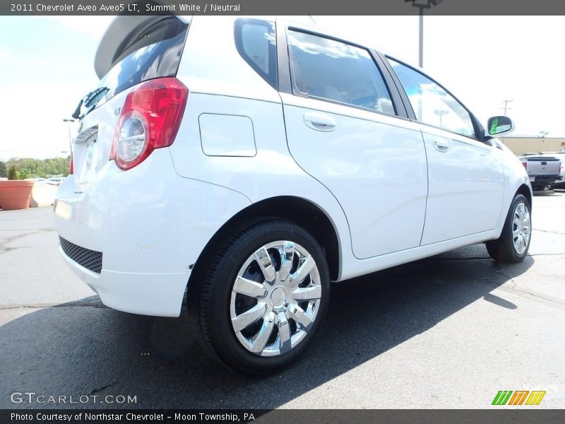 Summit White / Neutral 2011 Chevrolet Aveo Aveo5 LT