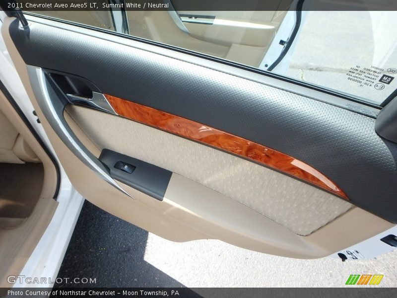 Summit White / Neutral 2011 Chevrolet Aveo Aveo5 LT