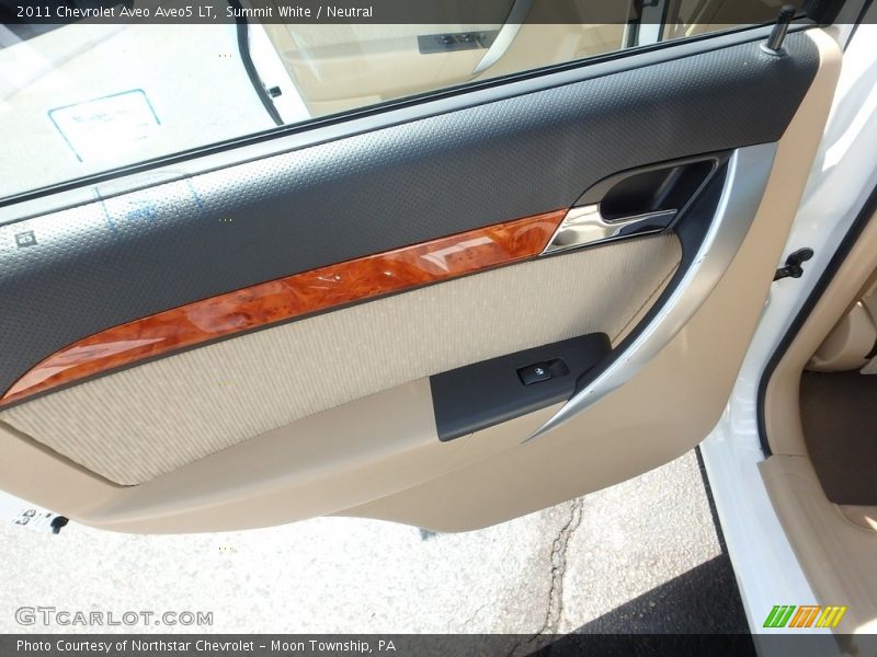 Summit White / Neutral 2011 Chevrolet Aveo Aveo5 LT