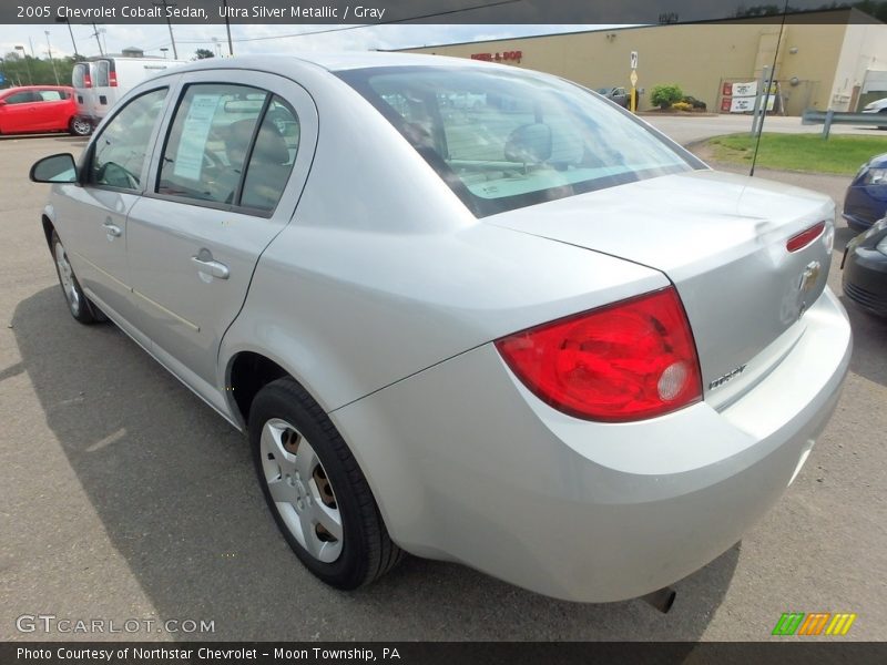 Ultra Silver Metallic / Gray 2005 Chevrolet Cobalt Sedan