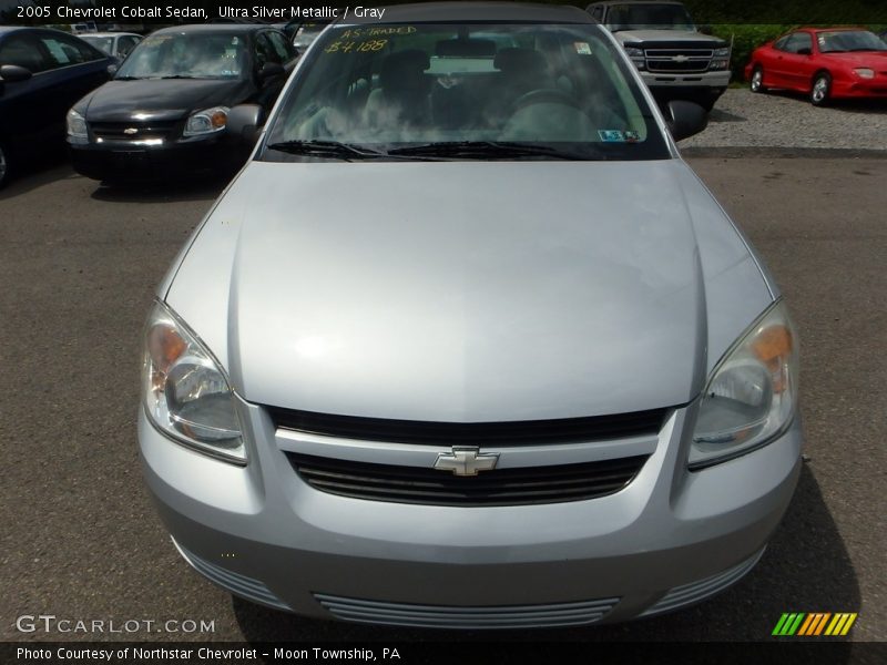 Ultra Silver Metallic / Gray 2005 Chevrolet Cobalt Sedan