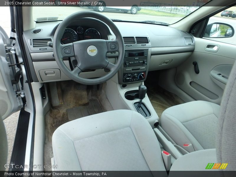 Ultra Silver Metallic / Gray 2005 Chevrolet Cobalt Sedan