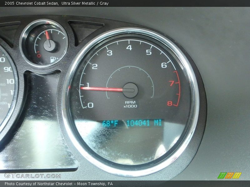 Ultra Silver Metallic / Gray 2005 Chevrolet Cobalt Sedan
