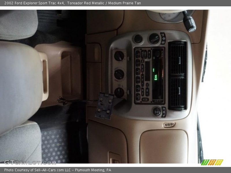 Toreador Red Metallic / Medium Prairie Tan 2002 Ford Explorer Sport Trac 4x4