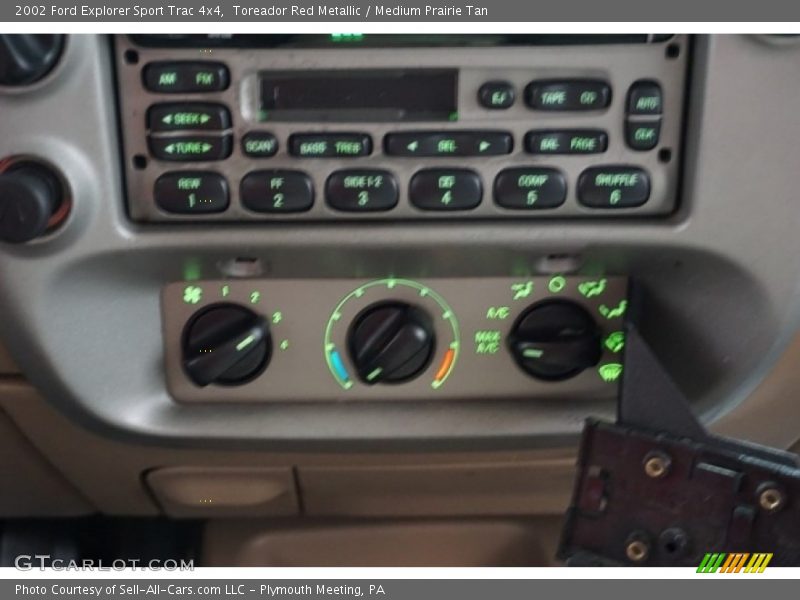Toreador Red Metallic / Medium Prairie Tan 2002 Ford Explorer Sport Trac 4x4