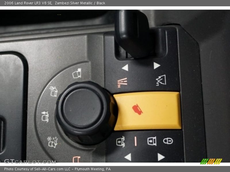 Zambezi Silver Metallic / Black 2006 Land Rover LR3 V8 SE
