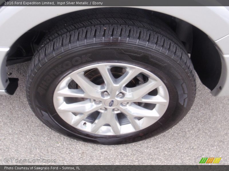 Ingot Silver Metallic / Ebony 2016 Ford Expedition Limited