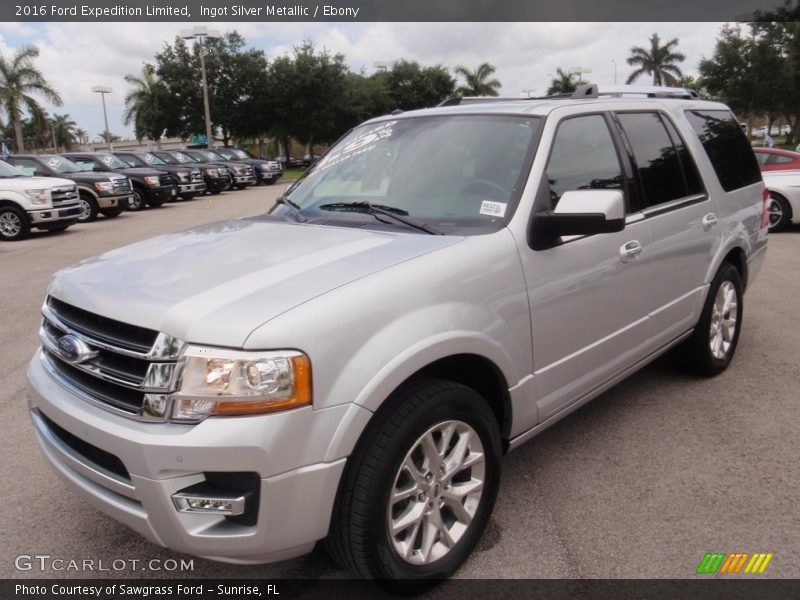 Ingot Silver Metallic / Ebony 2016 Ford Expedition Limited
