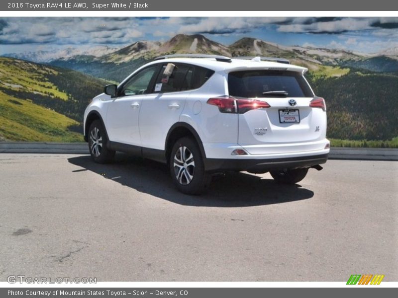 Super White / Black 2016 Toyota RAV4 LE AWD