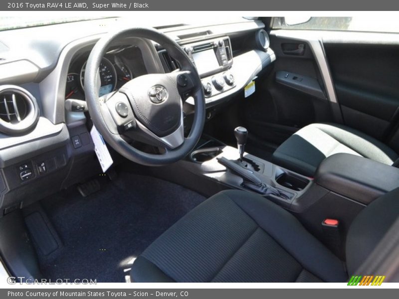 Super White / Black 2016 Toyota RAV4 LE AWD