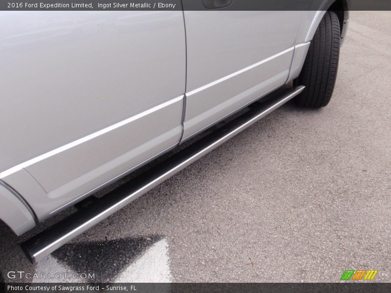 Ingot Silver Metallic / Ebony 2016 Ford Expedition Limited