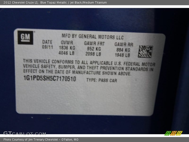 Blue Topaz Metallic / Jet Black/Medium Titanium 2012 Chevrolet Cruze LS