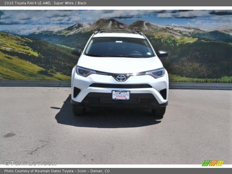 Super White / Black 2016 Toyota RAV4 LE AWD