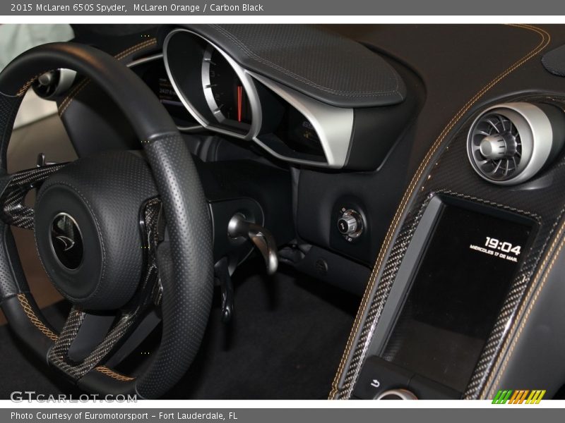 McLaren Orange / Carbon Black 2015 McLaren 650S Spyder