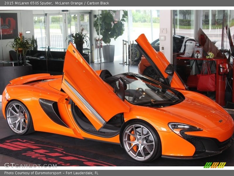 McLaren Orange / Carbon Black 2015 McLaren 650S Spyder