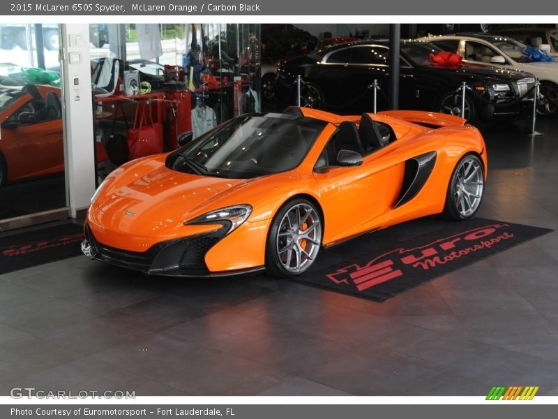McLaren Orange / Carbon Black 2015 McLaren 650S Spyder