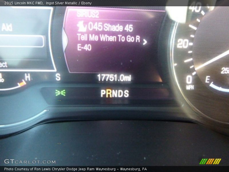 Ingot Silver Metallic / Ebony 2015 Lincoln MKC FWD