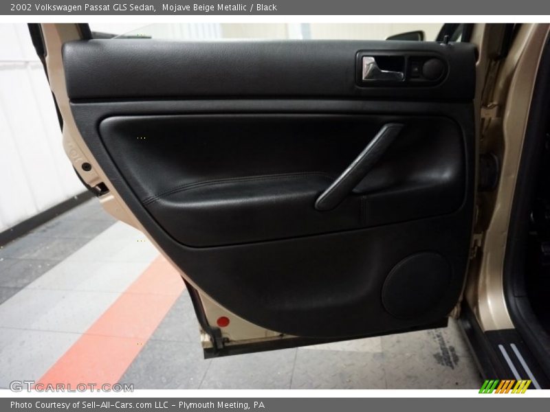 Mojave Beige Metallic / Black 2002 Volkswagen Passat GLS Sedan