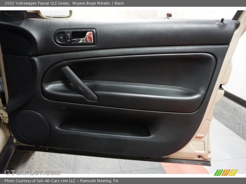 Mojave Beige Metallic / Black 2002 Volkswagen Passat GLS Sedan