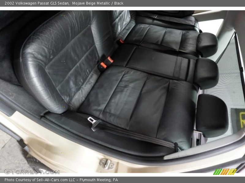Mojave Beige Metallic / Black 2002 Volkswagen Passat GLS Sedan