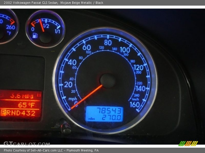 Mojave Beige Metallic / Black 2002 Volkswagen Passat GLS Sedan