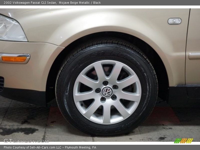 Mojave Beige Metallic / Black 2002 Volkswagen Passat GLS Sedan