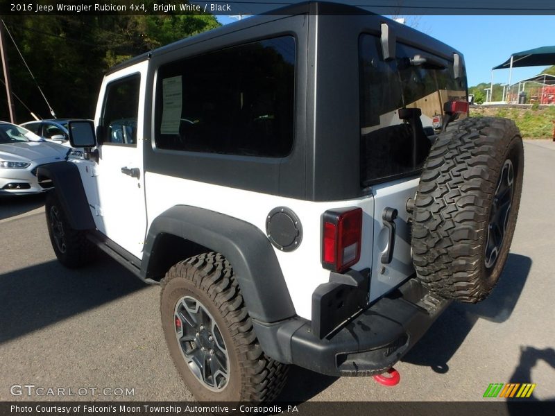 Bright White / Black 2016 Jeep Wrangler Rubicon 4x4