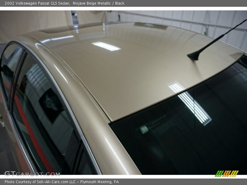Mojave Beige Metallic / Black 2002 Volkswagen Passat GLS Sedan