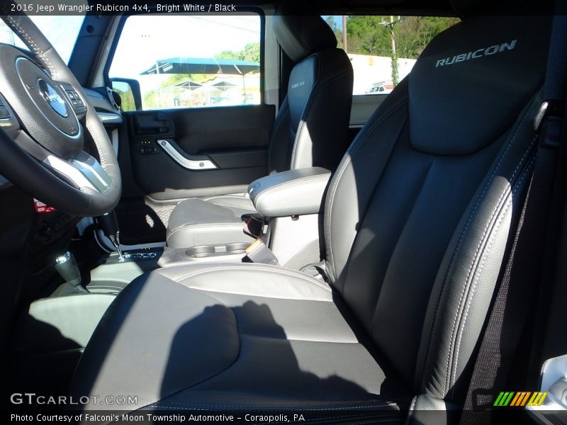 Bright White / Black 2016 Jeep Wrangler Rubicon 4x4