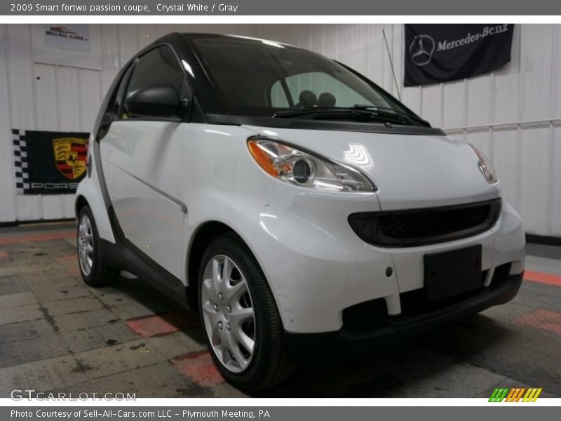 Crystal White / Gray 2009 Smart fortwo passion coupe