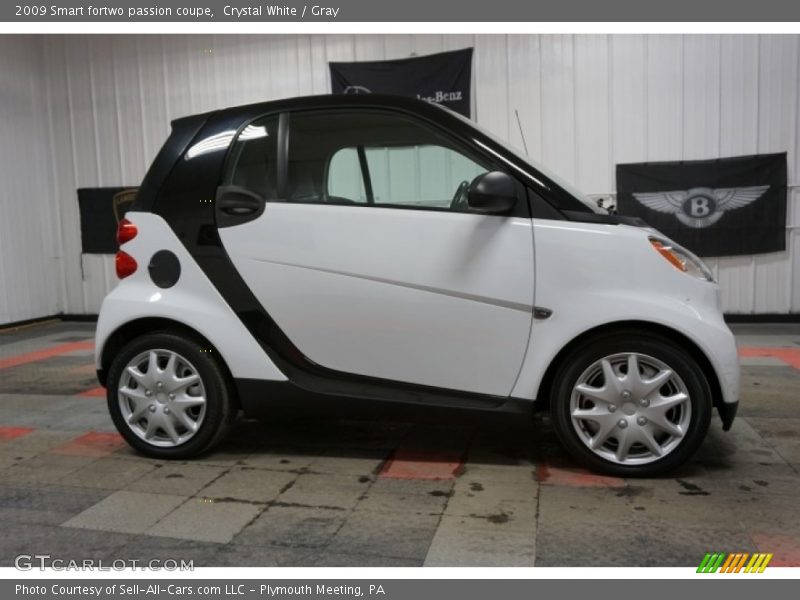 Crystal White / Gray 2009 Smart fortwo passion coupe