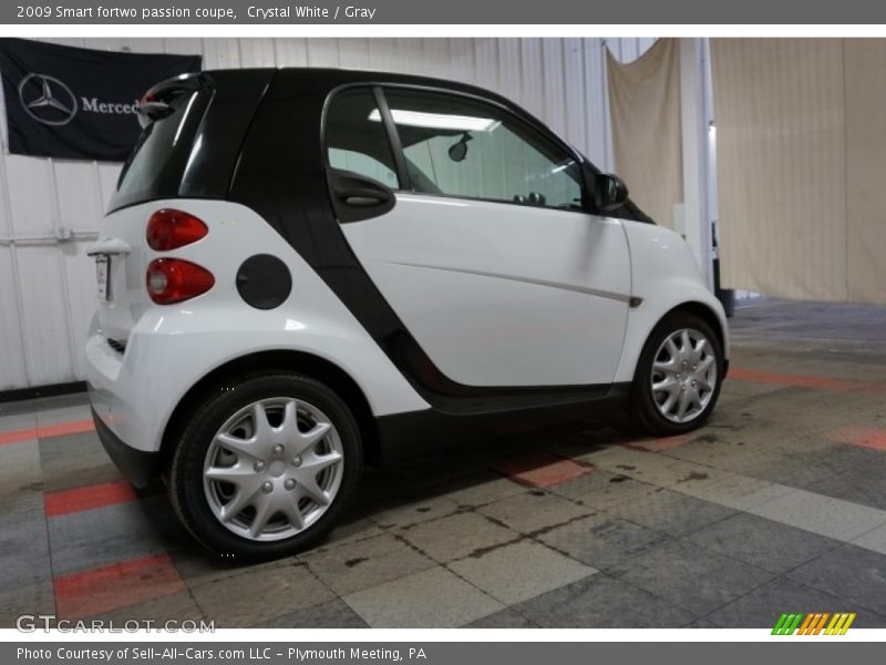 Crystal White / Gray 2009 Smart fortwo passion coupe