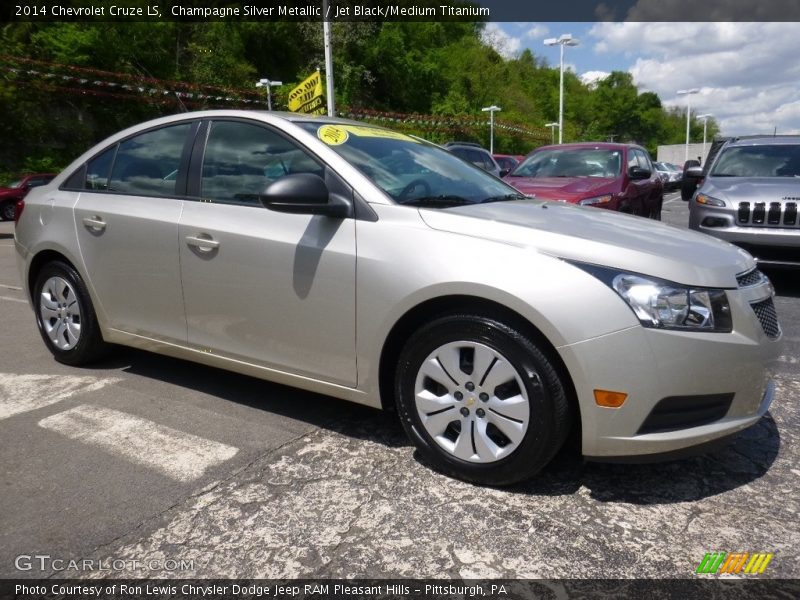 Champagne Silver Metallic / Jet Black/Medium Titanium 2014 Chevrolet Cruze LS