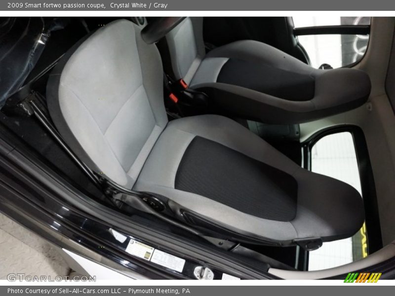 Crystal White / Gray 2009 Smart fortwo passion coupe