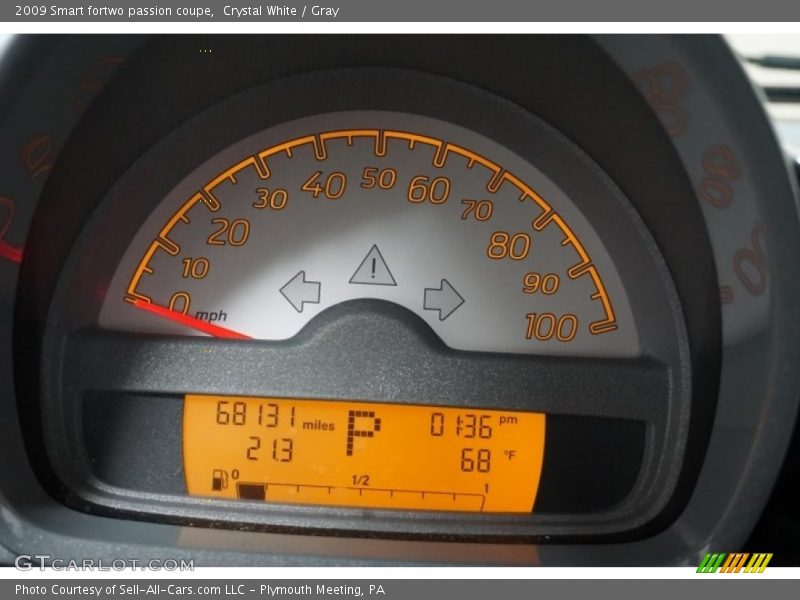 Crystal White / Gray 2009 Smart fortwo passion coupe