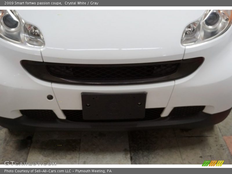 Crystal White / Gray 2009 Smart fortwo passion coupe