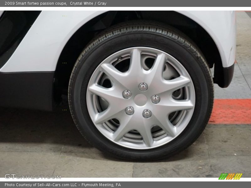 Crystal White / Gray 2009 Smart fortwo passion coupe
