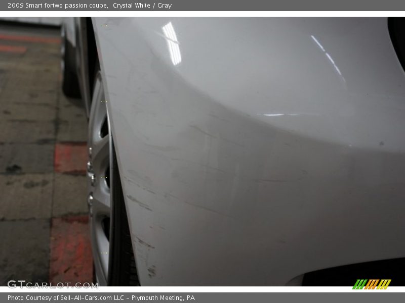 Crystal White / Gray 2009 Smart fortwo passion coupe