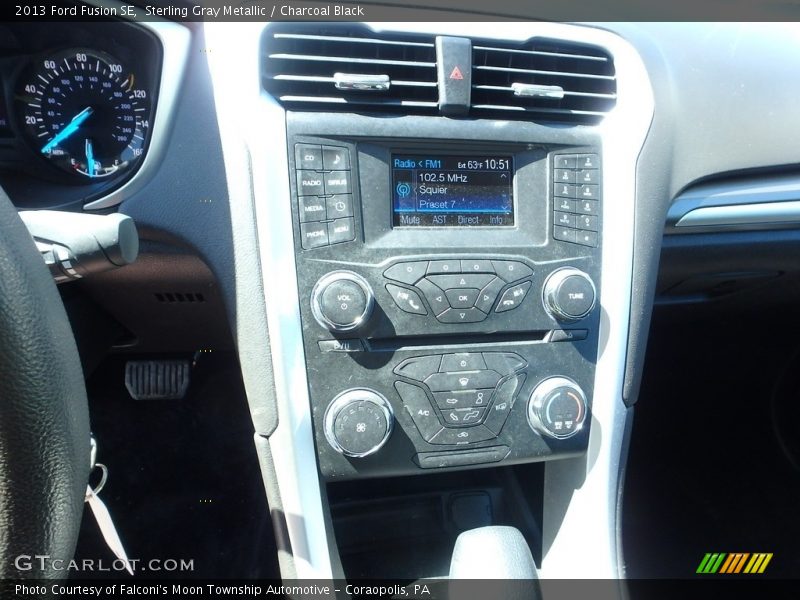 Sterling Gray Metallic / Charcoal Black 2013 Ford Fusion SE