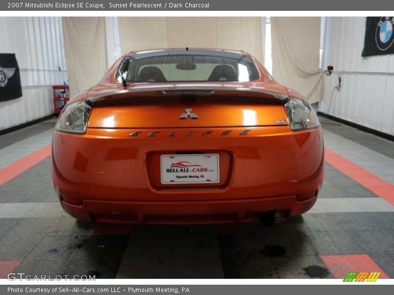 Sunset Pearlescent / Dark Charcoal 2007 Mitsubishi Eclipse SE Coupe
