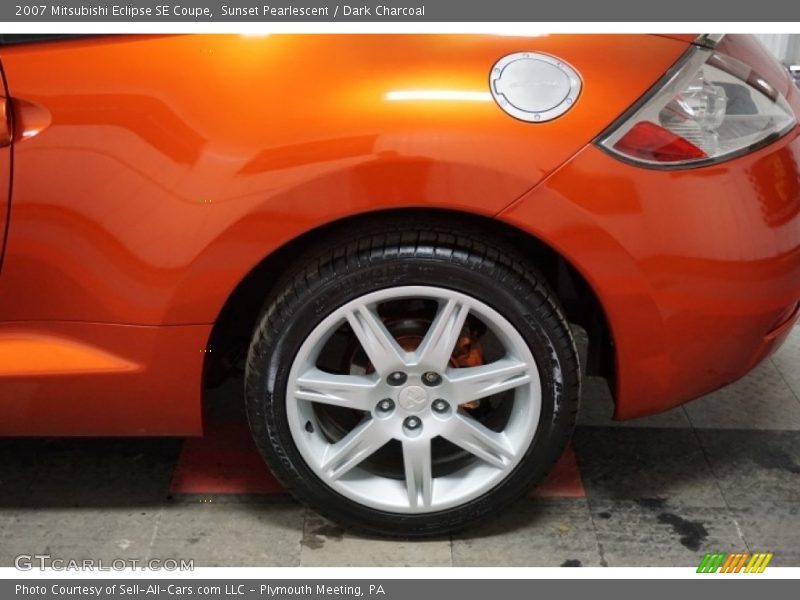 Sunset Pearlescent / Dark Charcoal 2007 Mitsubishi Eclipse SE Coupe