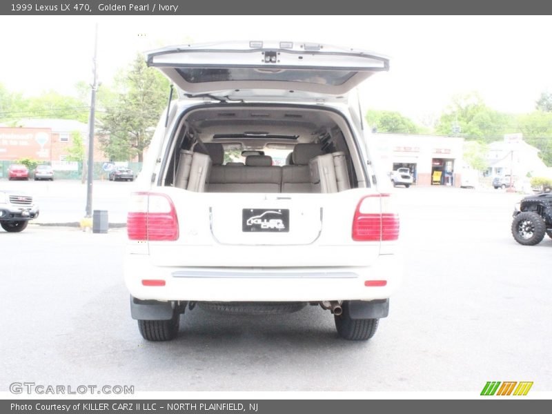 Golden Pearl / Ivory 1999 Lexus LX 470